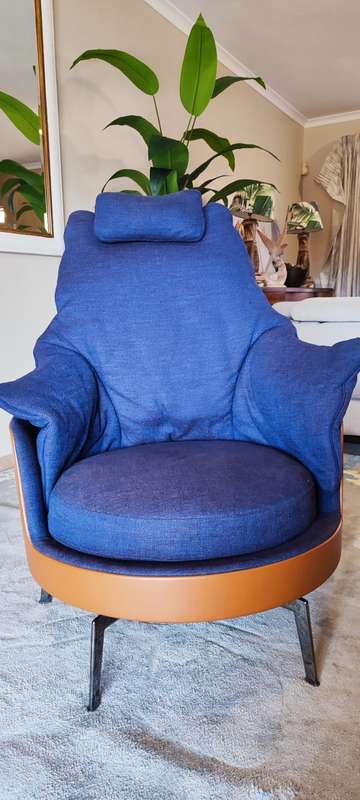 Guscioalto Light Armchair-Bespoke Chair Made in ITALY-
