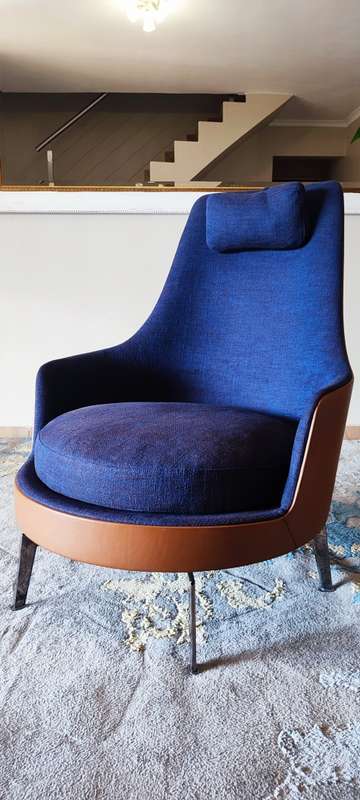 Guscioalto Light Armchair-Bespoke Chair Made in ITALY-