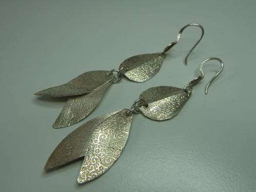 SILVER DANGLING EARRINGS