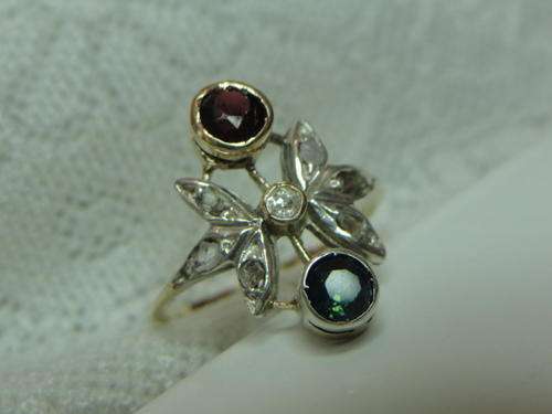 LATE ENTRY. ! ! VINTAGE DIAMOND AND GARNET RING