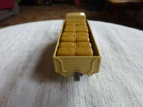 Dinky Toy 25R Forward Control Lorry