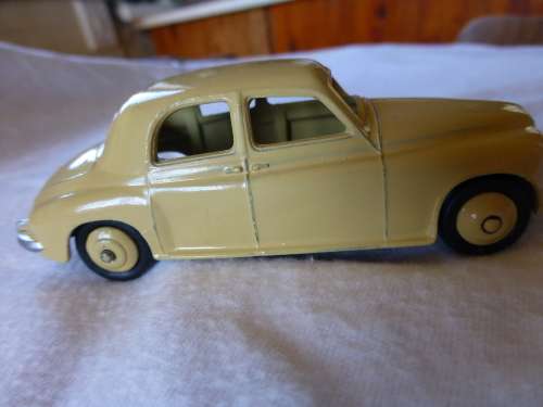 Dinky Toy Rover 75 Made in England