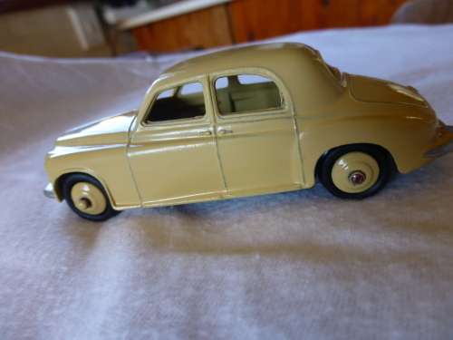 Dinky Toy Rover 75 Made in England