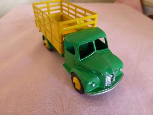 Dinky Toys 343 Farm Produce Truck. Made in England.