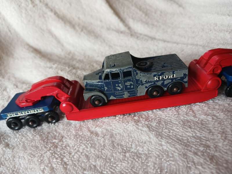 Rare 1960 Matchbox/Lesney Major pack series M6A 200 tons Scammel Pickfords transporter.