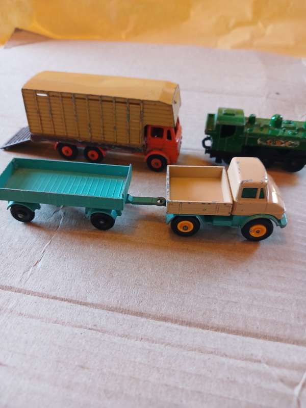 Matchbox Lesney Mercedes Unimog and trailer.Budgie Leyland Hippo truck lot