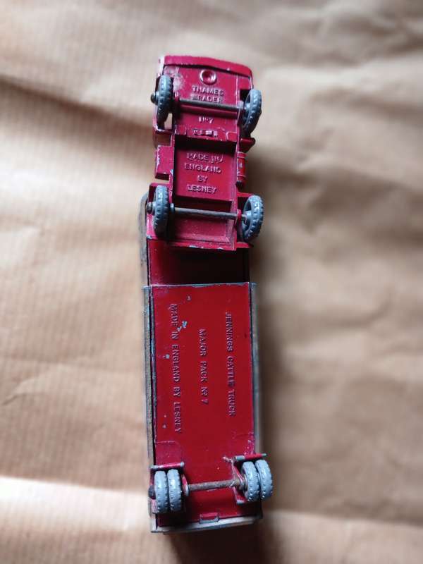 Matchbox Lesney no7 Major pack 1962 Thames Trader truck and Jennings Cattle  Wagon.