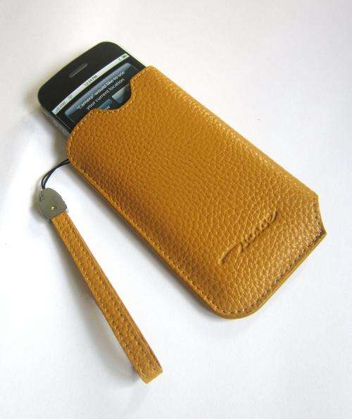 iPhone 4/4s Leather Pouch