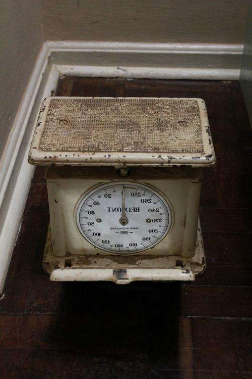 Vintage cast iron bathroom scale