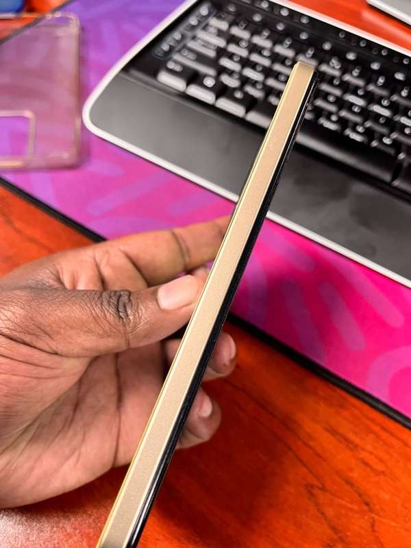 Vivo Y35 - 128GB - 8GB RAM - Dawn Gold