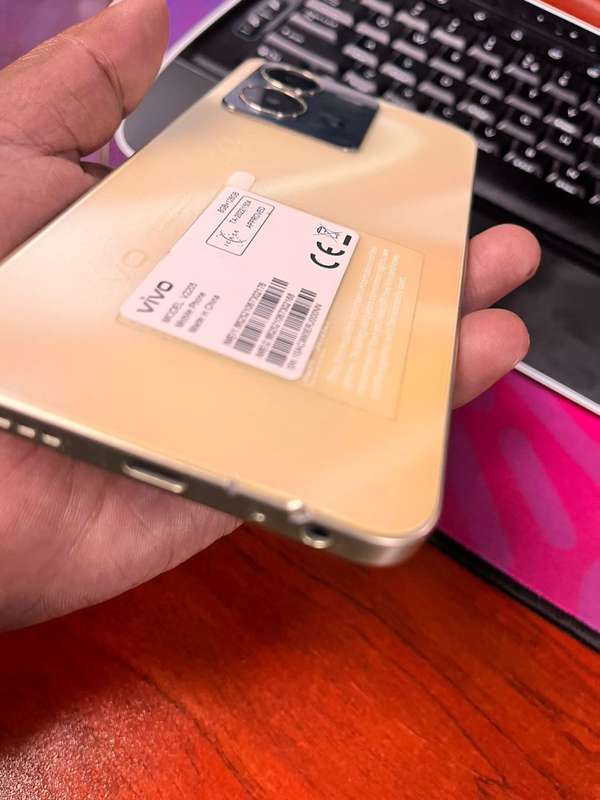 Vivo Y35 - 128GB - 8GB RAM - Dawn Gold
