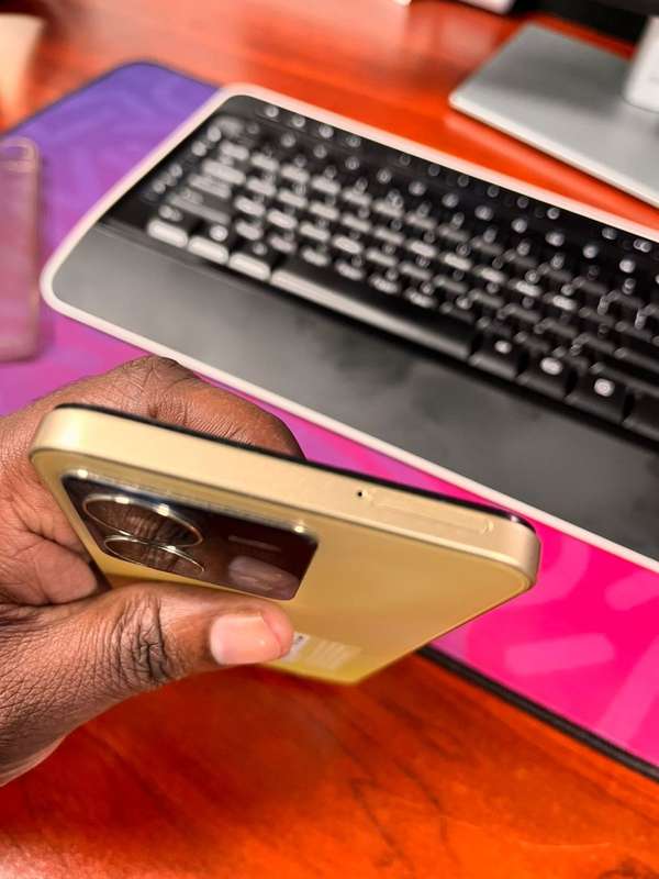 Vivo Y35 - 128GB - 8GB RAM - Dawn Gold