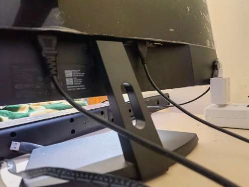 DELL 27` Monitor FHD in excellent condition