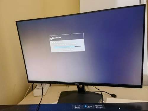 DELL 27` Monitor FHD in excellent condition