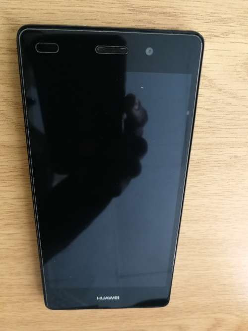 ORIGINAL HUAWEI P8 LITE - EXCELLENT CONDITION