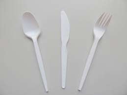 Fork & Knives 3000 forks 3000 knives (White Plastic) plus 250 Spoons FREE !!!
