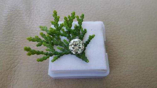 Beautiful 1.25 ct 7.25 mm Off White Yellow color VS2 Round Cut Loose Moissanite