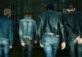 7KM JEANS CLASSIC JEANS HIGH QUALITY SIZE 32