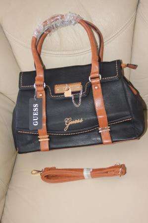 GUESS HANDBAG BLACK