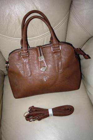 PRADA HANDBAG BROWN