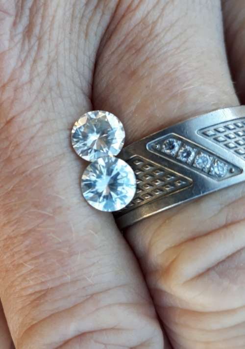 1.85tct Vvs1 Round H-I White Loose Moissanite (Matched Pair)