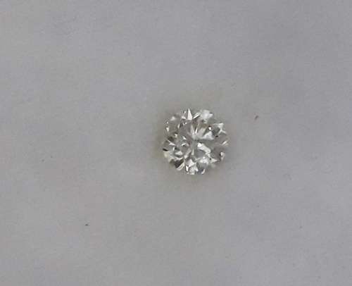 0.65ct  Round cut Diamond H colour Si1