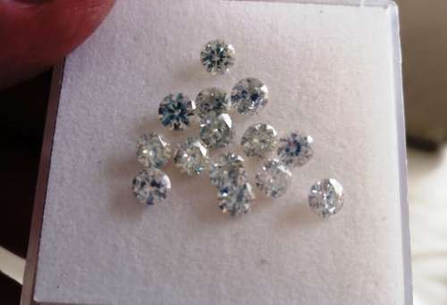 4.74cttw Vvs1 Round G-H White Loose Moissanite (14 stones and 1 stone per bid)