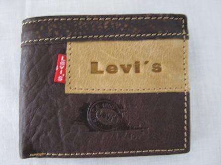 LEVIS MENS WALLET (BOXED)