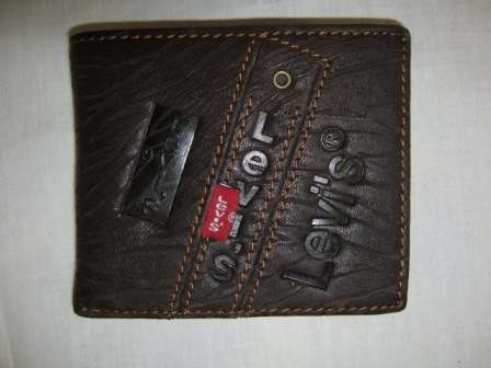 LEVIS MENS WALLET (BOXED)