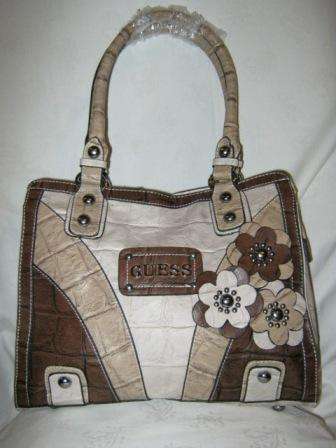 GUESS BEIGE BAG