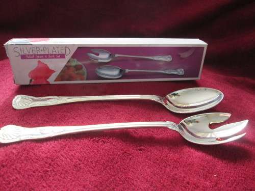 ***VINTAGE SILVERPLATED SALAD SPOON & FORK SET***