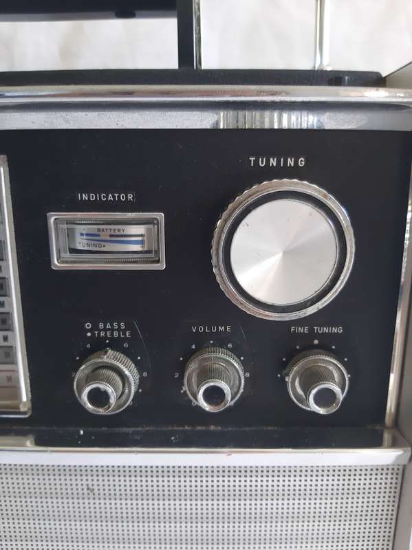 1968 NATIONAL PANASONIC RF-5000A VINTAGE TRANSISTOR RADIO