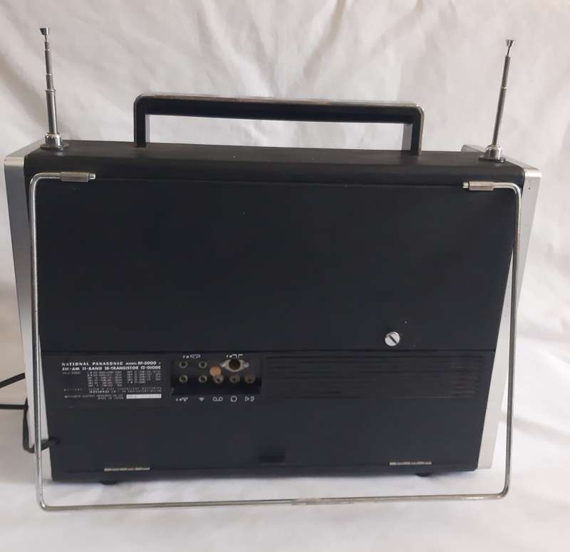 1968 NATIONAL PANASONIC RF-5000A VINTAGE TRANSISTOR RADIO