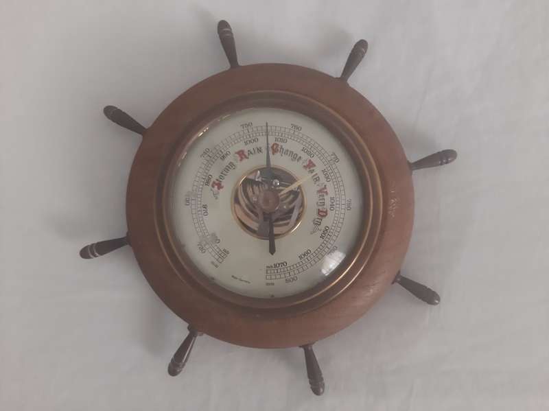 VINTAGE SHIP`S WHEEL BAROMETER