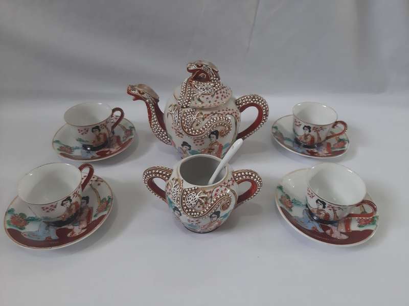 ANTIQUE MORIAGE DRAGONWARE TEA SET CIRCA 1945