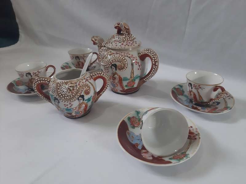 ANTIQUE MORIAGE DRAGONWARE TEA SET CIRCA 1945