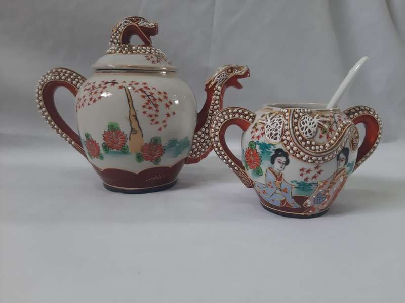 ANTIQUE MORIAGE DRAGONWARE TEA SET CIRCA 1945