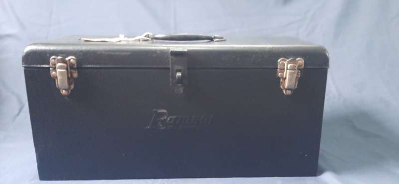 RAMSET 0.22 POWDER ACTUATED SYSTEM - TOOLBOX, GUN & +/- 1000 ROUNDS