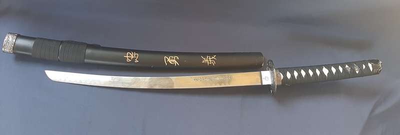 LARGE JAPANESE KATANA SWORD
