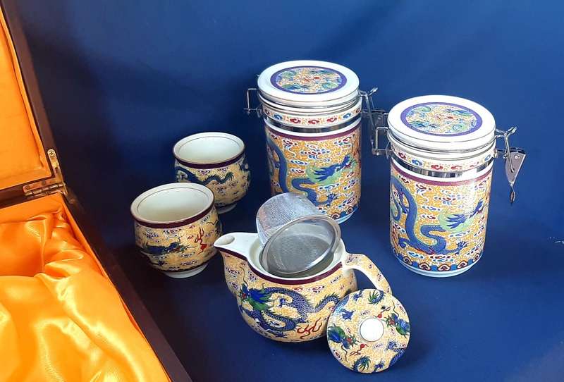 VINTAGE BOXED DRAGON CHINESE TEA SET