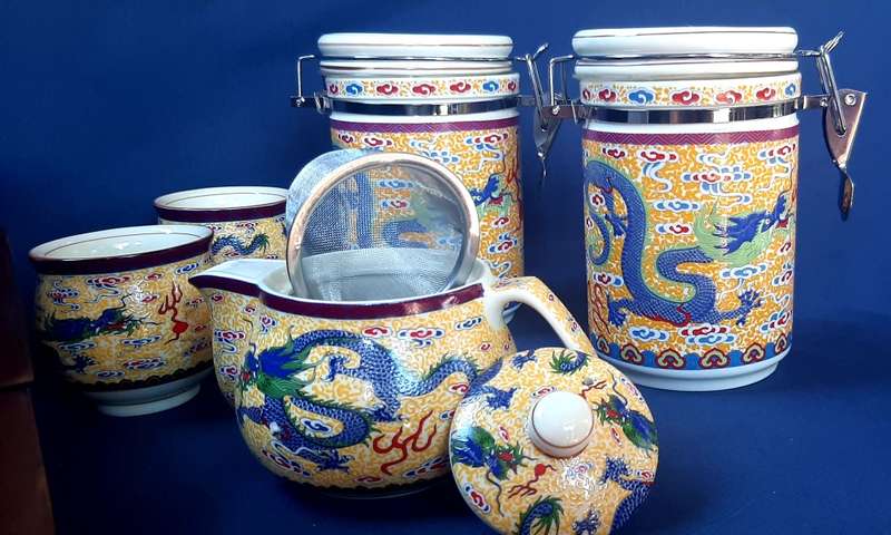 VINTAGE BOXED DRAGON CHINESE TEA SET