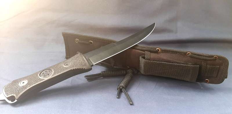 LARGE HUNTING DAGGER WITH SHEATH