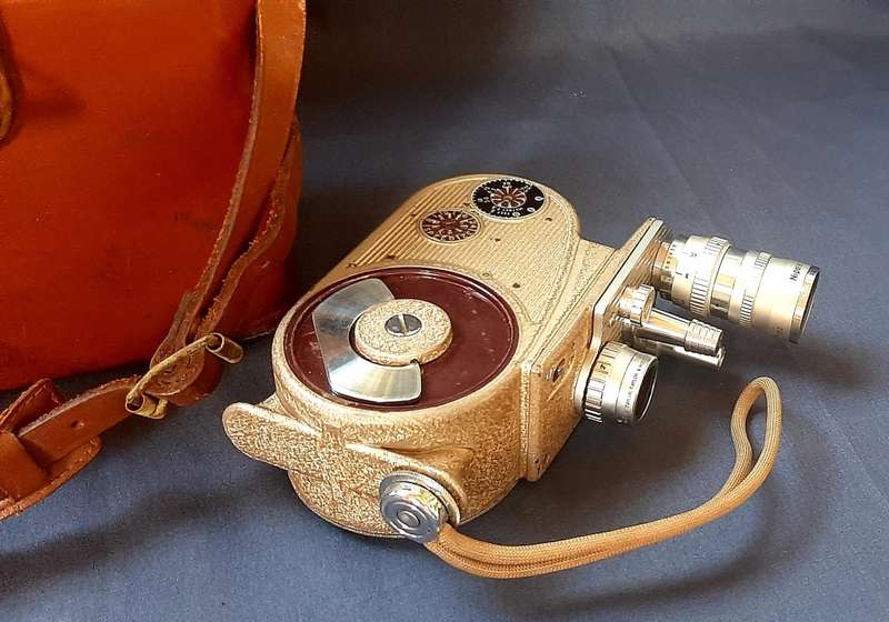 VINTAGE G.B. BELL & HOWELL DOUBLE RUN EIGHT MODEL 605
