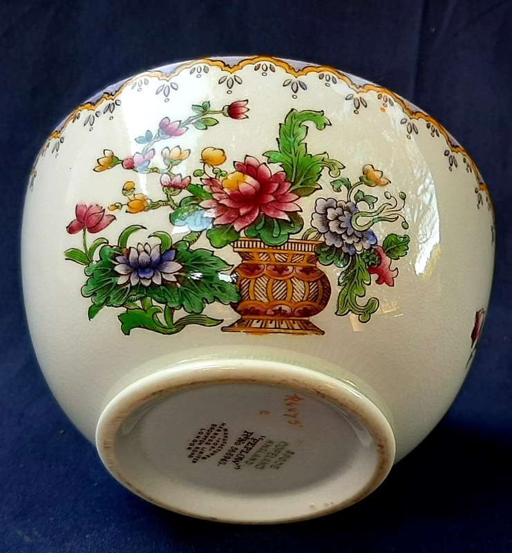 HUGE LOT OF AUTHENTIC SPODE TABLEWARE