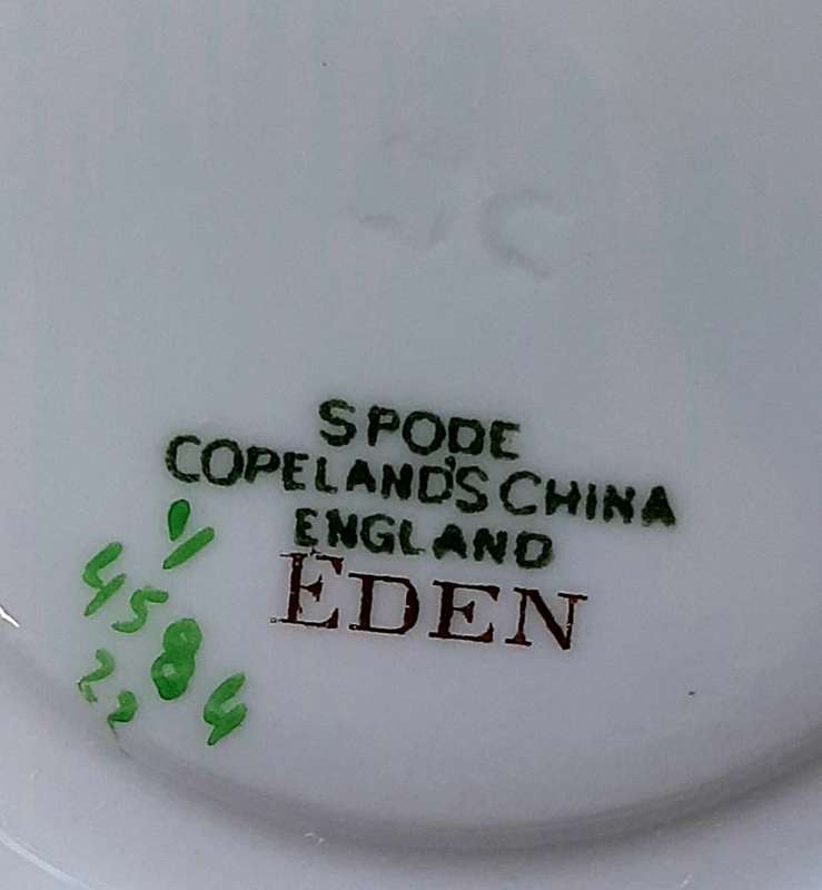 HUGE LOT OF AUTHENTIC SPODE TABLEWARE