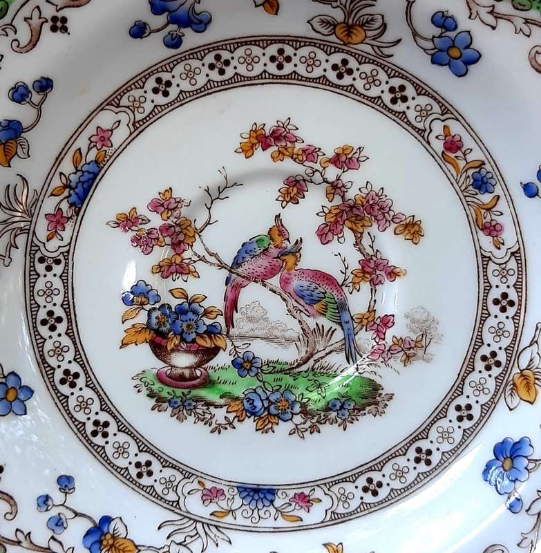 HUGE LOT OF AUTHENTIC SPODE TABLEWARE