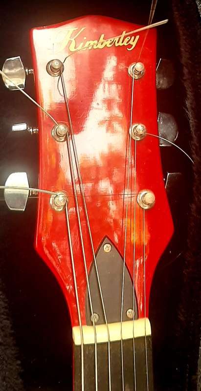 VINTAGE SUNBURST KIMBERLEY ELECTRIC GUITAR WITH HARD CARRY CASE