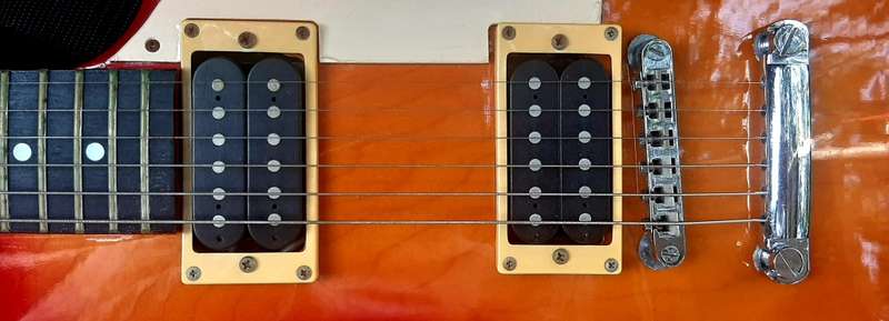 VINTAGE SUNBURST KIMBERLEY ELECTRIC GUITAR WITH HARD CARRY CASE