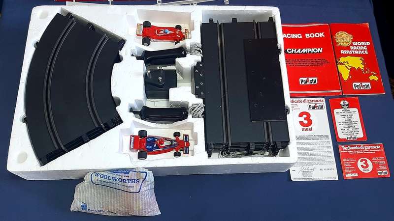 VINTAGE POLISTIL GRAND PRIX SET - FIGURE 8 TRACK