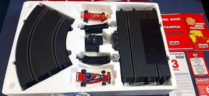 VINTAGE POLISTIL GRAND PRIX SET - FIGURE 8 TRACK
